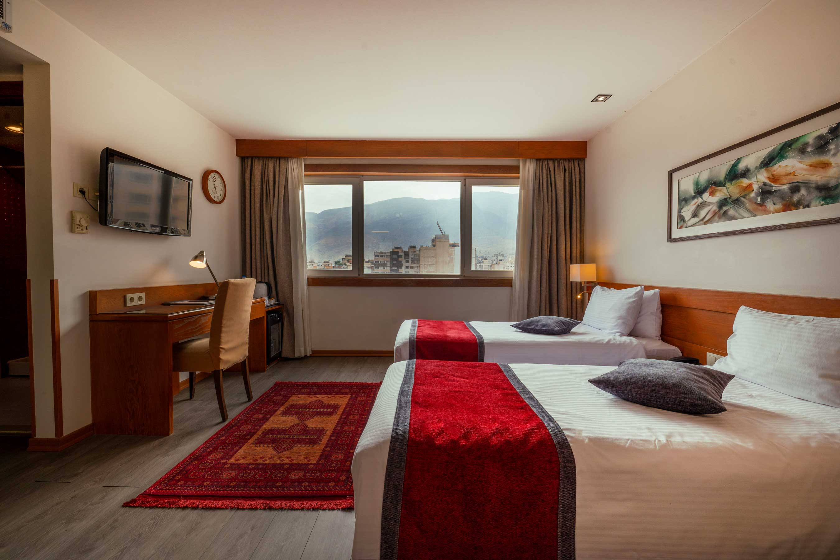 MTviewTwinroom elysehotelshiraz