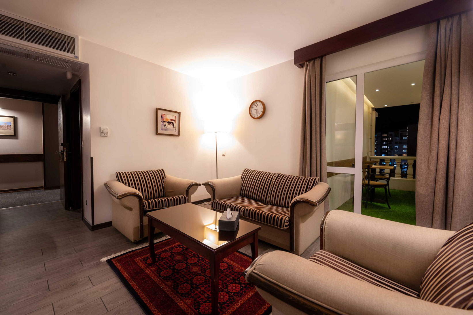 RoyalSuite elyseehotelshiraz 3