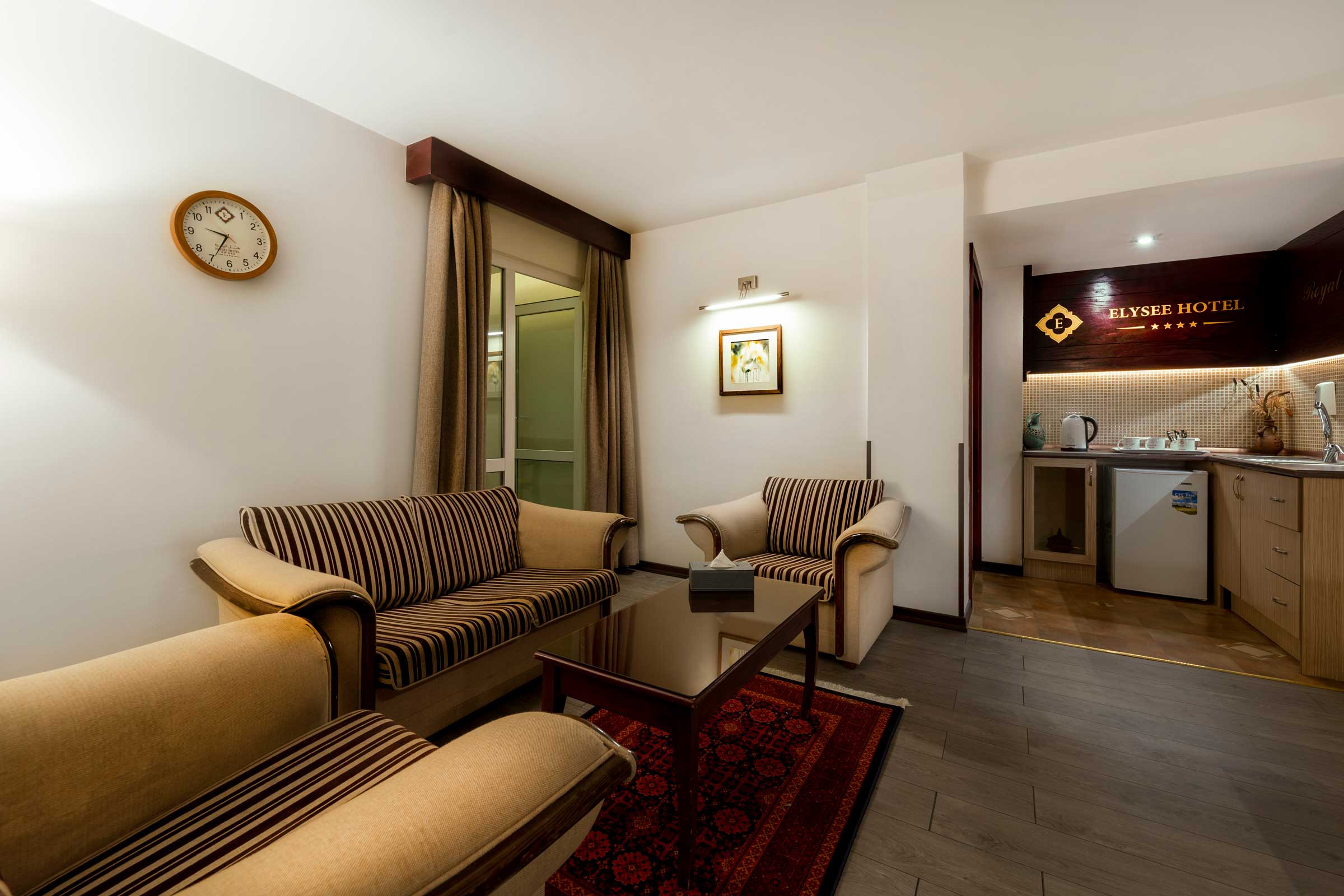 RoyalSuite elyseehotelshiraz 4