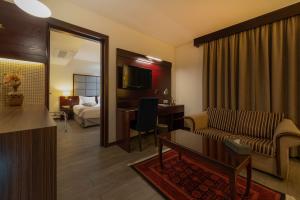 1659589207 Juniorsuite Elyseehotelshiraz Pleasantstay Roomview